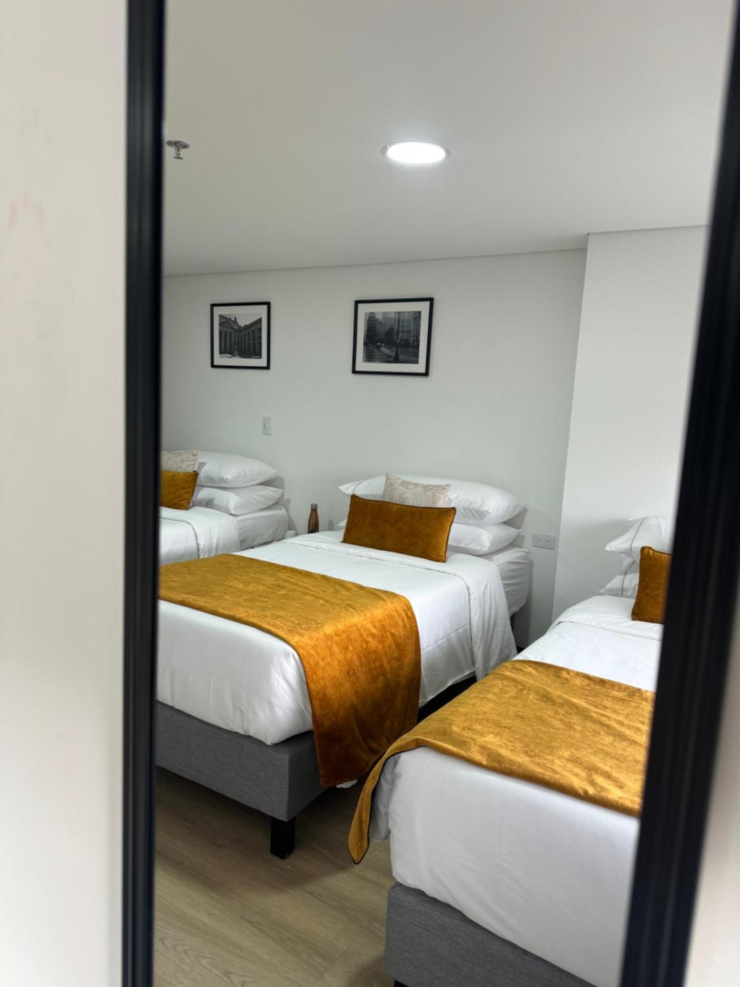Hotel Wlh Gold Богота Экстерьер фото
