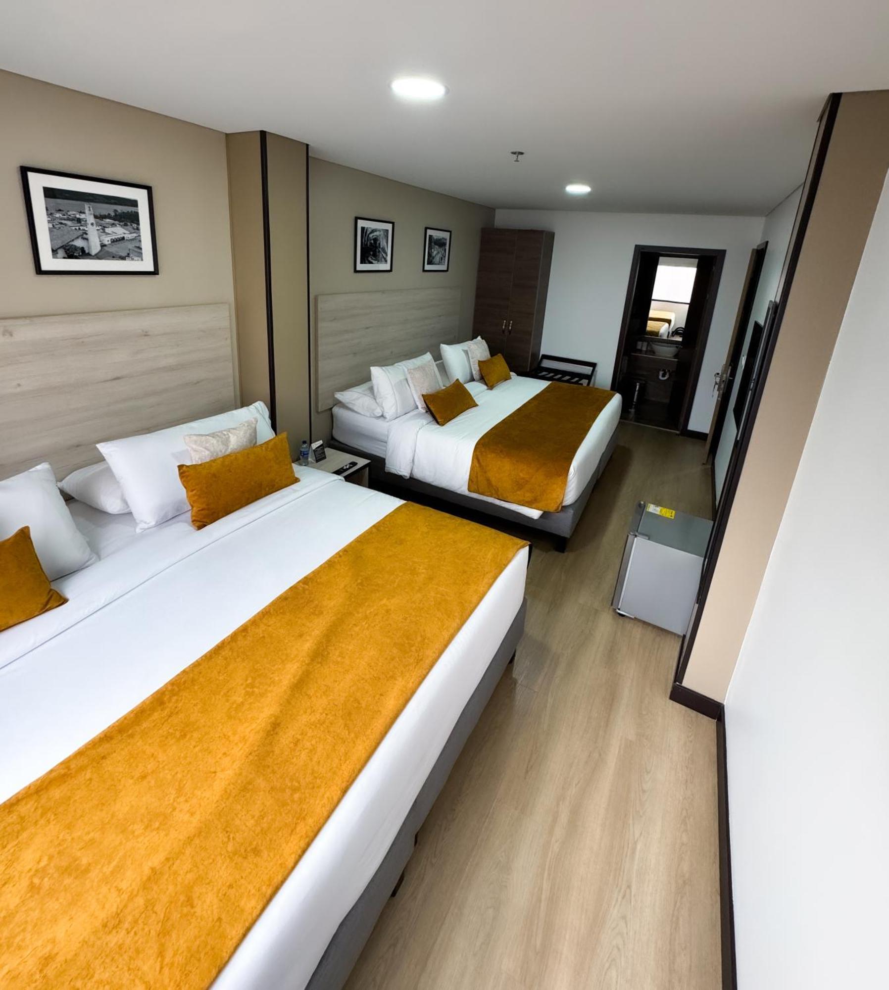 Hotel Wlh Gold Богота Экстерьер фото